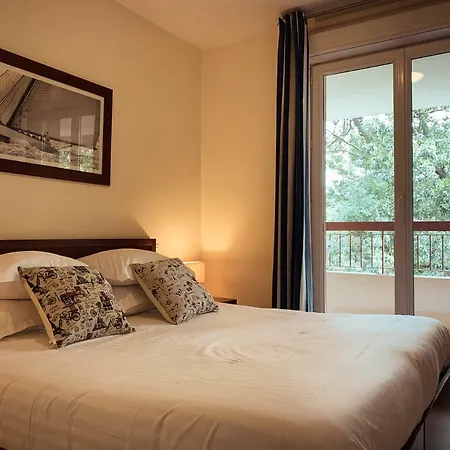 Du Lac, Apartment Mandelieu