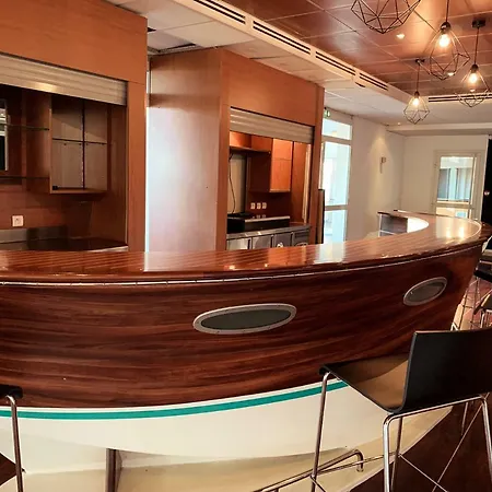 Du Lac, Apartment